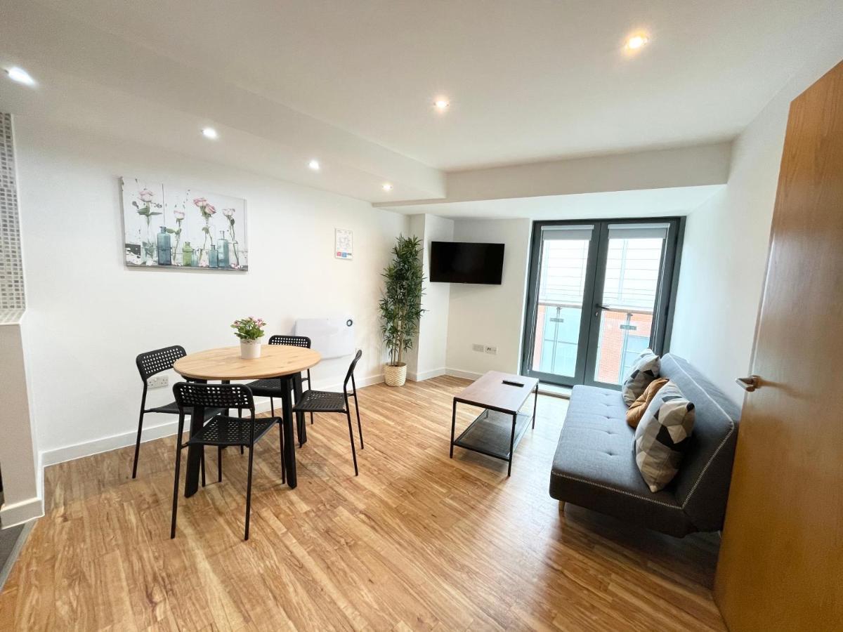 The Works-Fresh 2Bed In Centre, Opposite Arndale. Daire Manchester Dış mekan fotoğraf